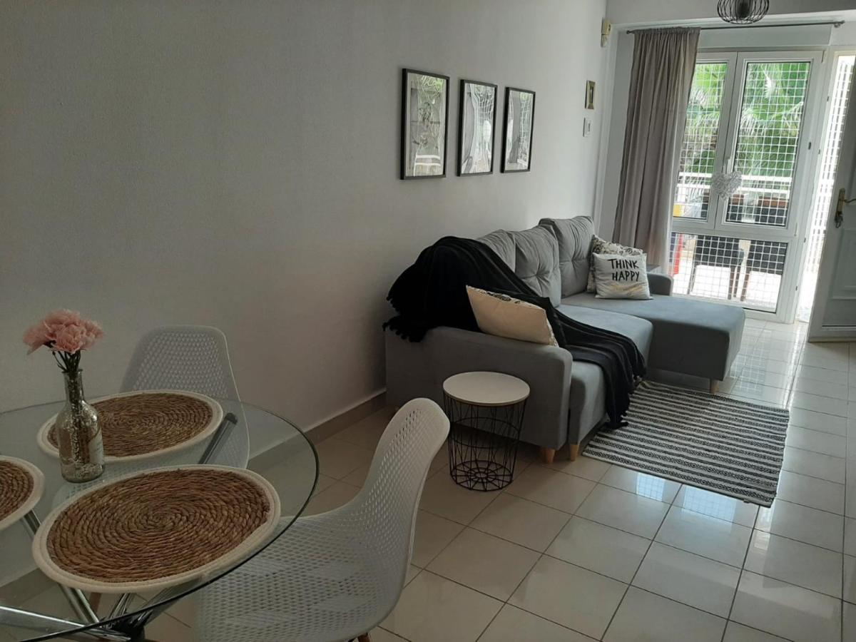 Apartamento Ines, Dehesa De Campoamor,900M From The Sea , Swimming Pool & Tennis Court Bagian luar foto